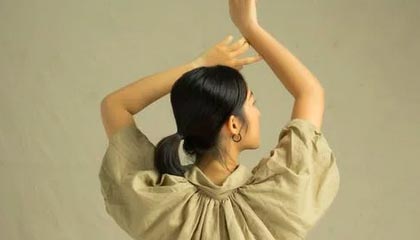 爱游戏全站app注册-“足球智者”：某某教练解读战术变革心得，足球技战术训练全书