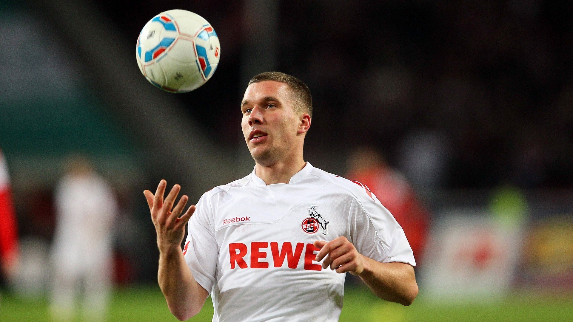 “西甲明星对决：攻防转换引发球迷惊叹”，2021西甲球星